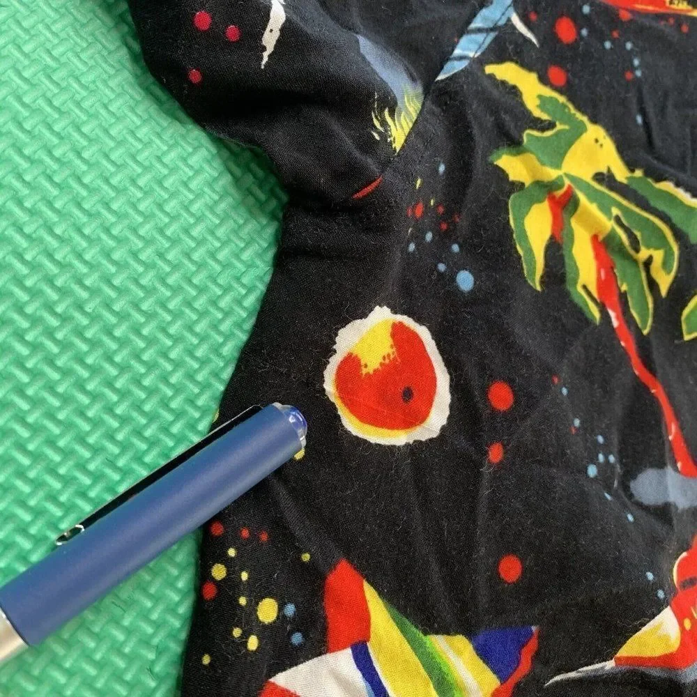 Vintage Planet Hollywood Size Large 90’s Button Shirt All Over Print Hawaiian